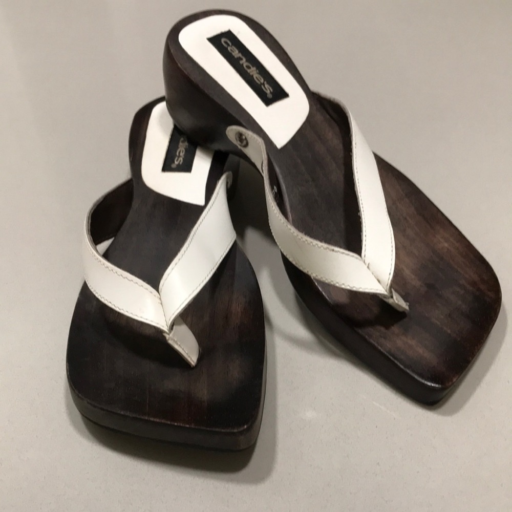 Vintage Candies White Leather-Wooden platform -flip flop Size 6 - FUN -Unique!